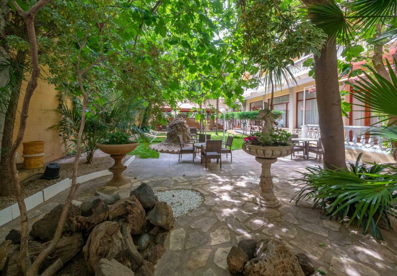 Hostal Gallet Roses Zewnętrze zdjęcie