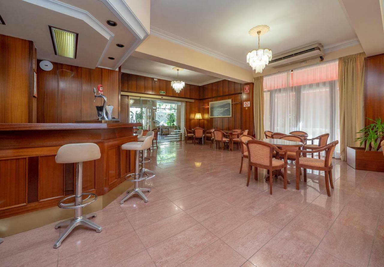 Hostal Gallet Roses Zewnętrze zdjęcie